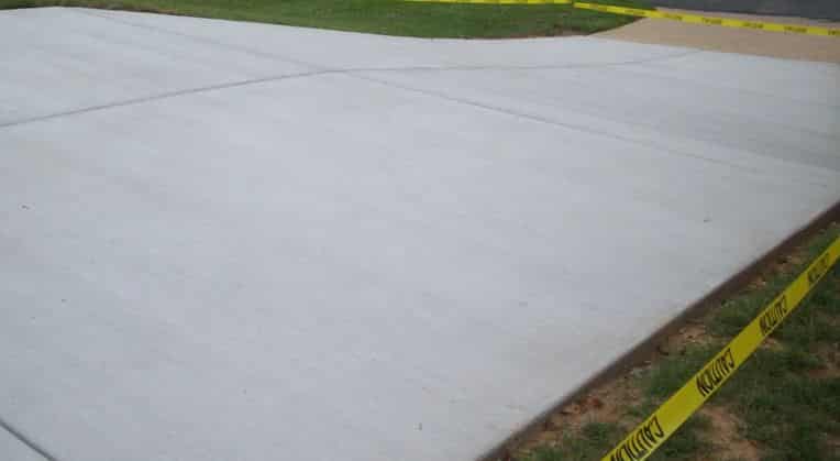 Concrete driveway vs asphalt